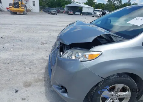 2014 Toyota Sienna Le V6 8 Passenger из США, поврежденный, VIN 5TDKK3DC6ES437191